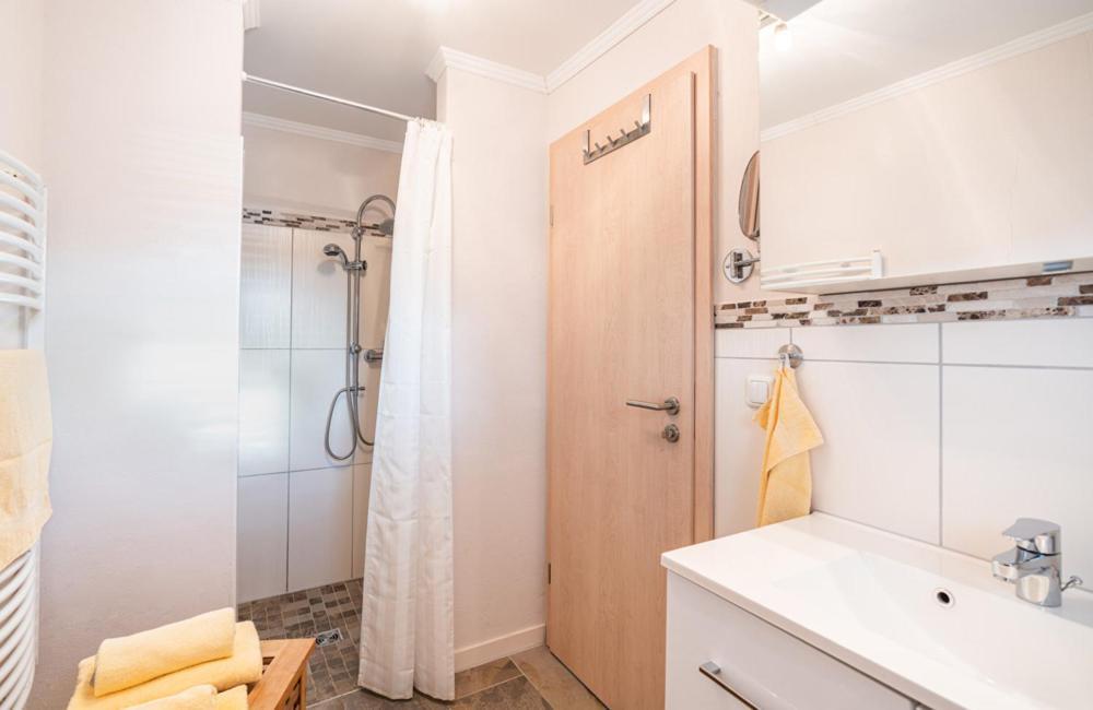 Ferienhaus Usedomer Flaschenpost Зиновиц Екстериор снимка